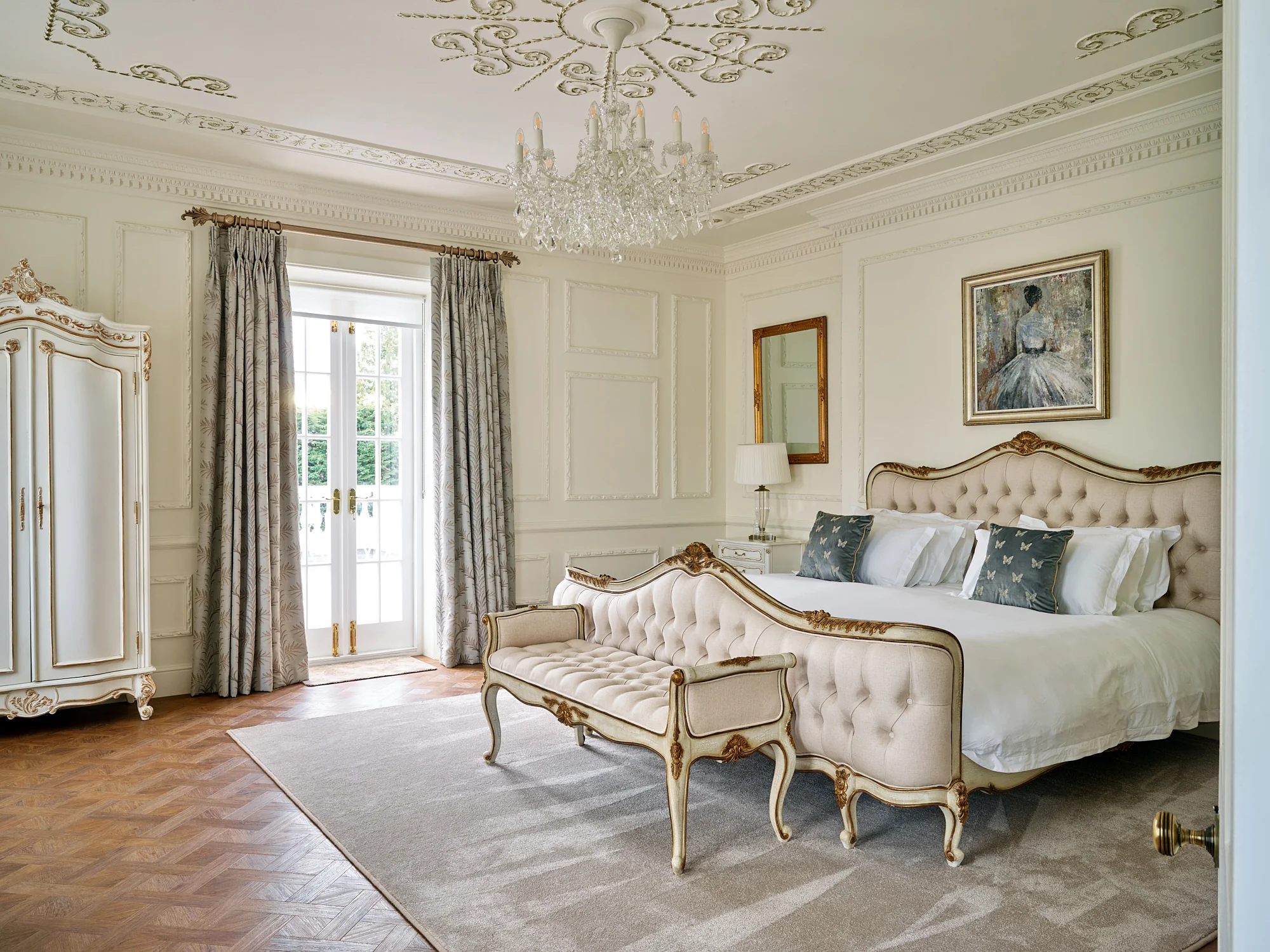 Luxury Georgian Mansion in Essex - Image 24