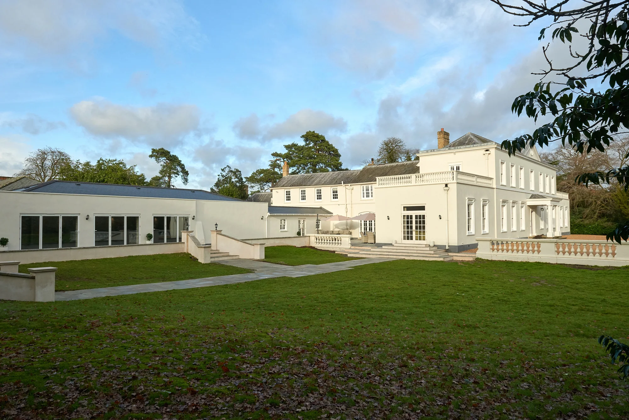 Luxury Georgian Mansion in Essex - Image 4