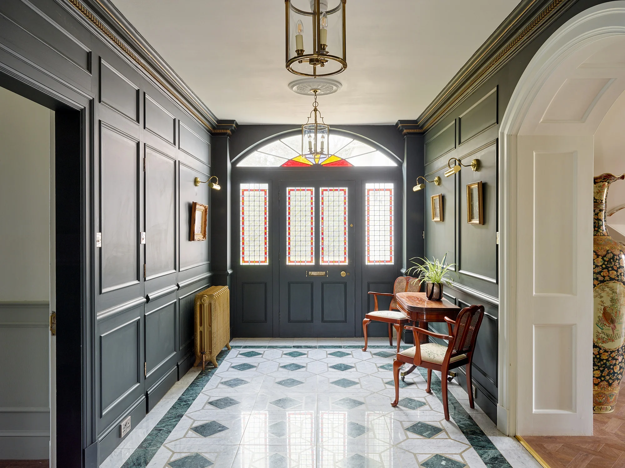 Luxury Georgian Mansion in Essex - Image 6
