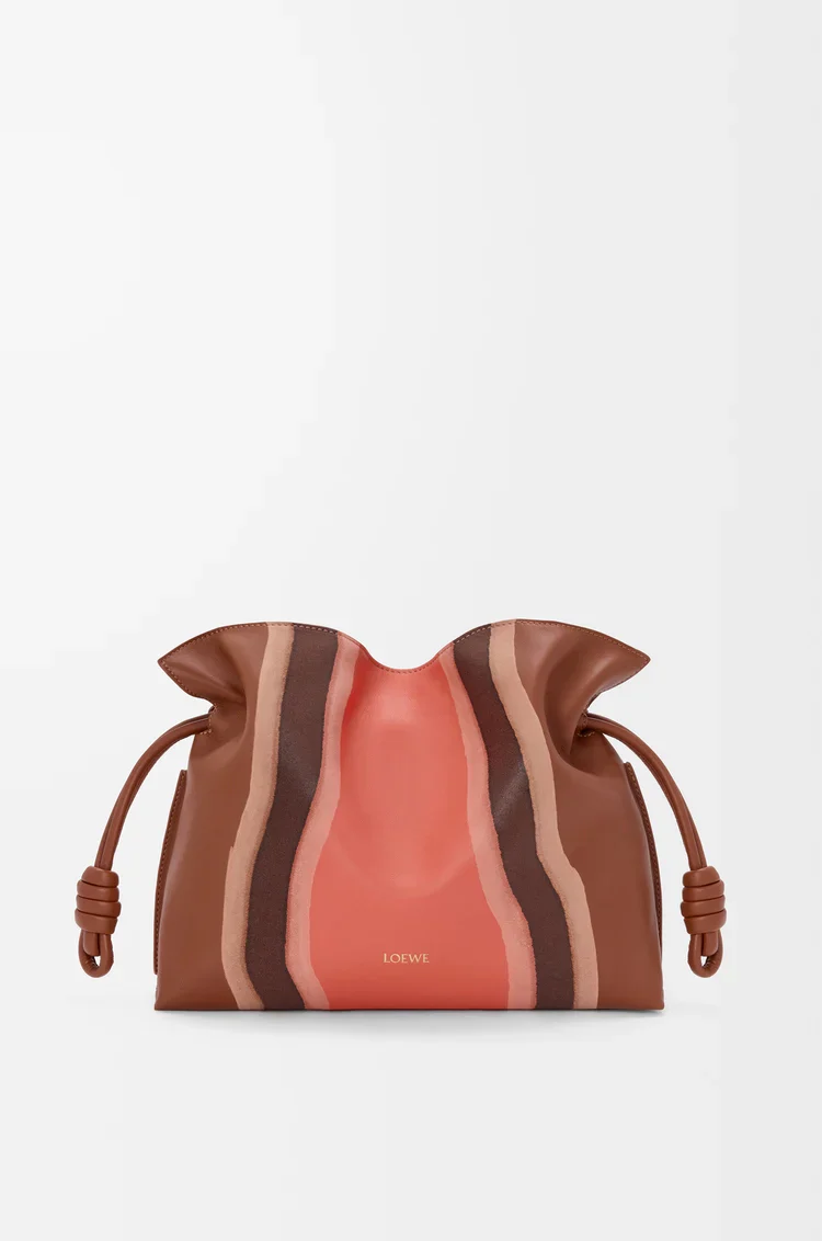 Medium Flamenco Clutch Landscape In Nappa Calfskin - Image 7