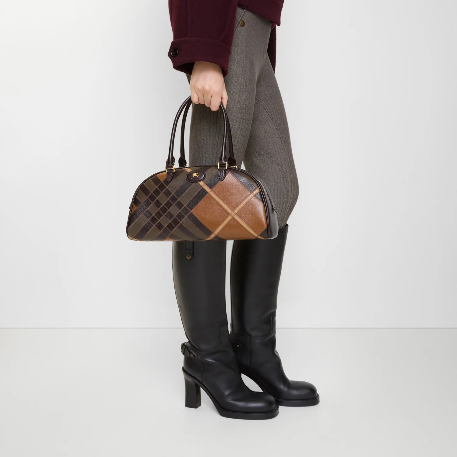 Medium Highlands Bowling Bag - Image 3