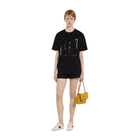 Medium Shoulder Bag With Chain - Image 8