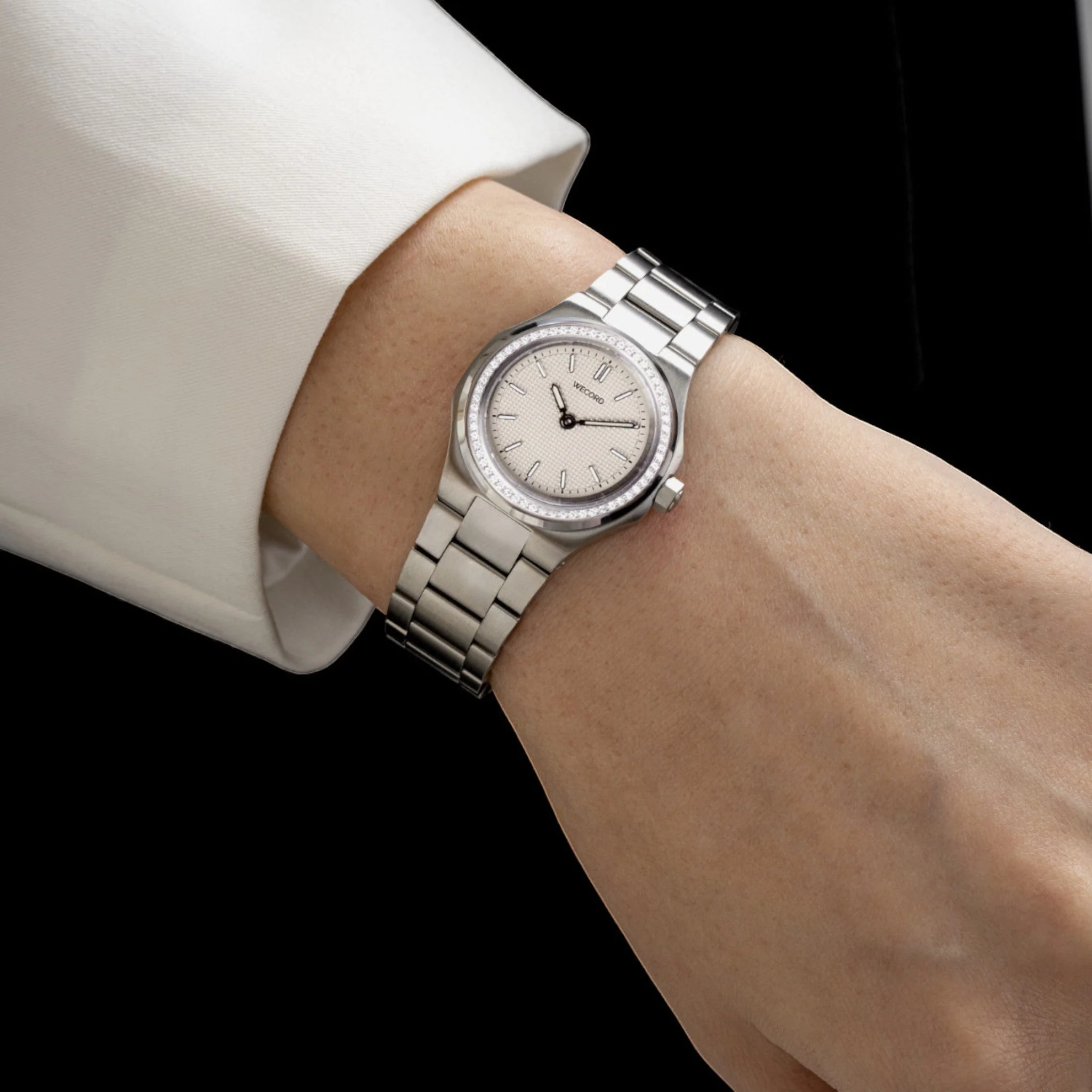 Oliver Watch - Small  Model With Diamonds - Image 12