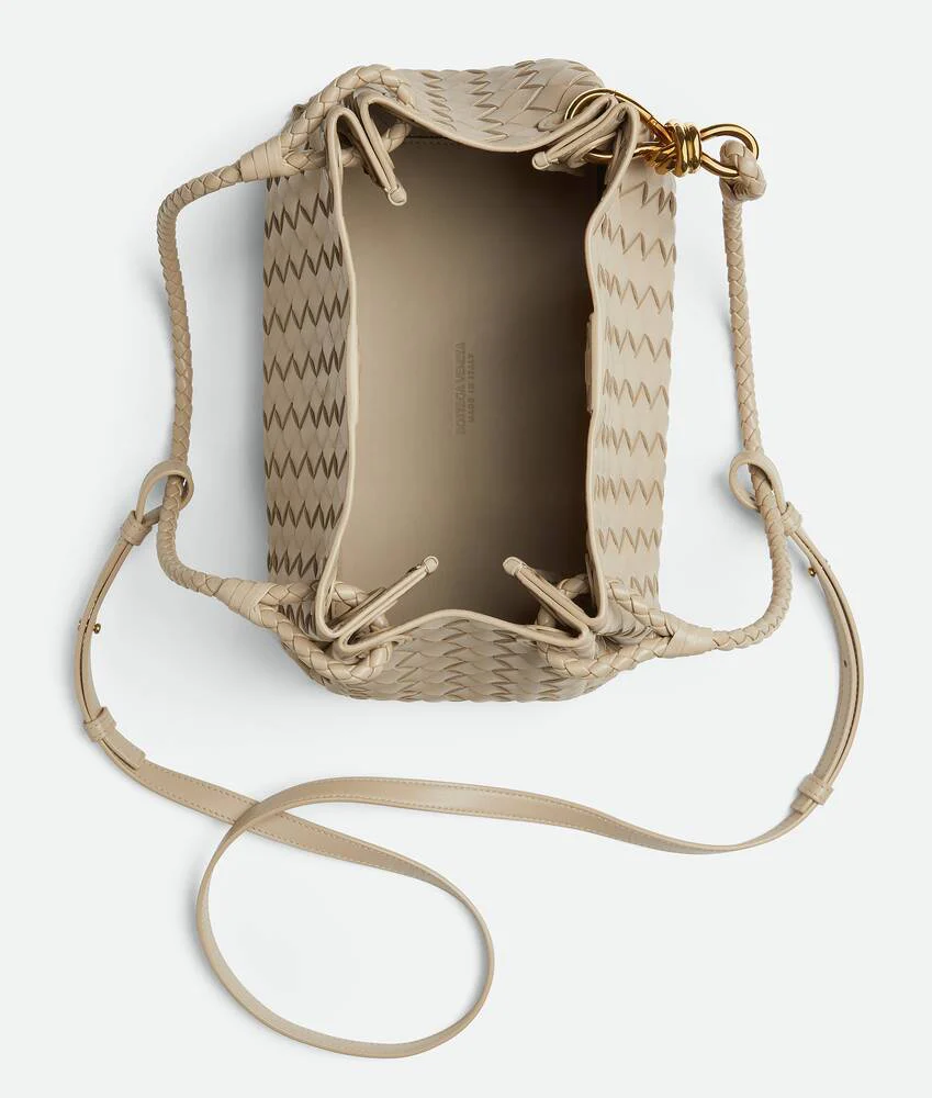 Parachute - Image 15