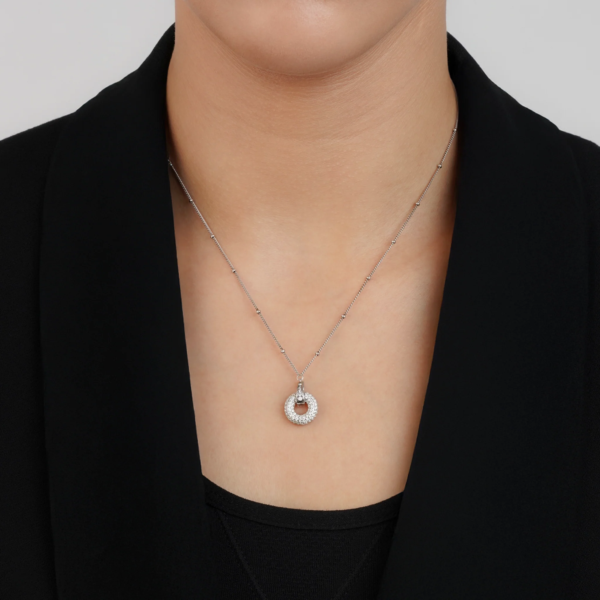 Pavé Soho Necklace - Image 8