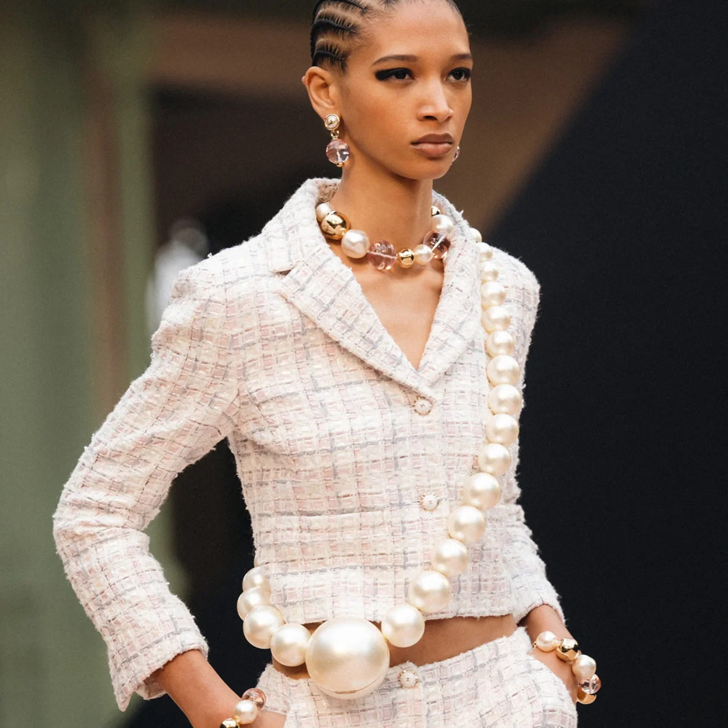 Pearl Necklace Minaudiere - Image 3