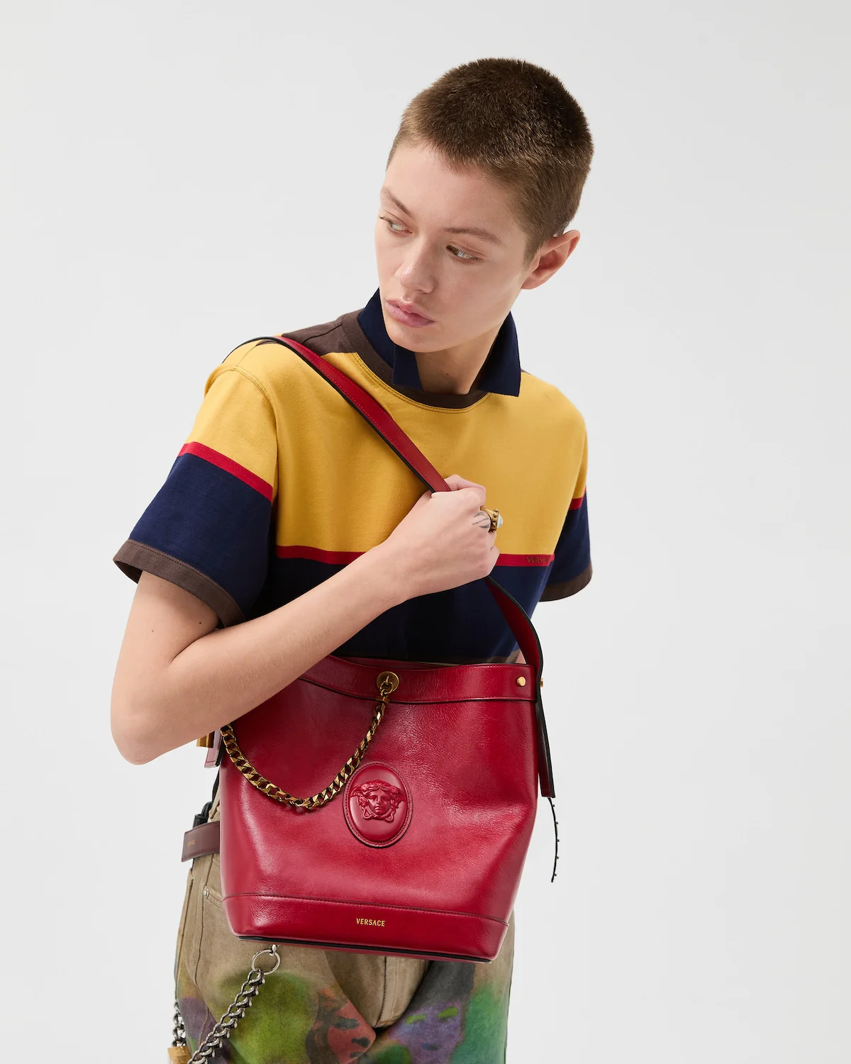 Pivot Small Leather Bucket Bag - Image 10