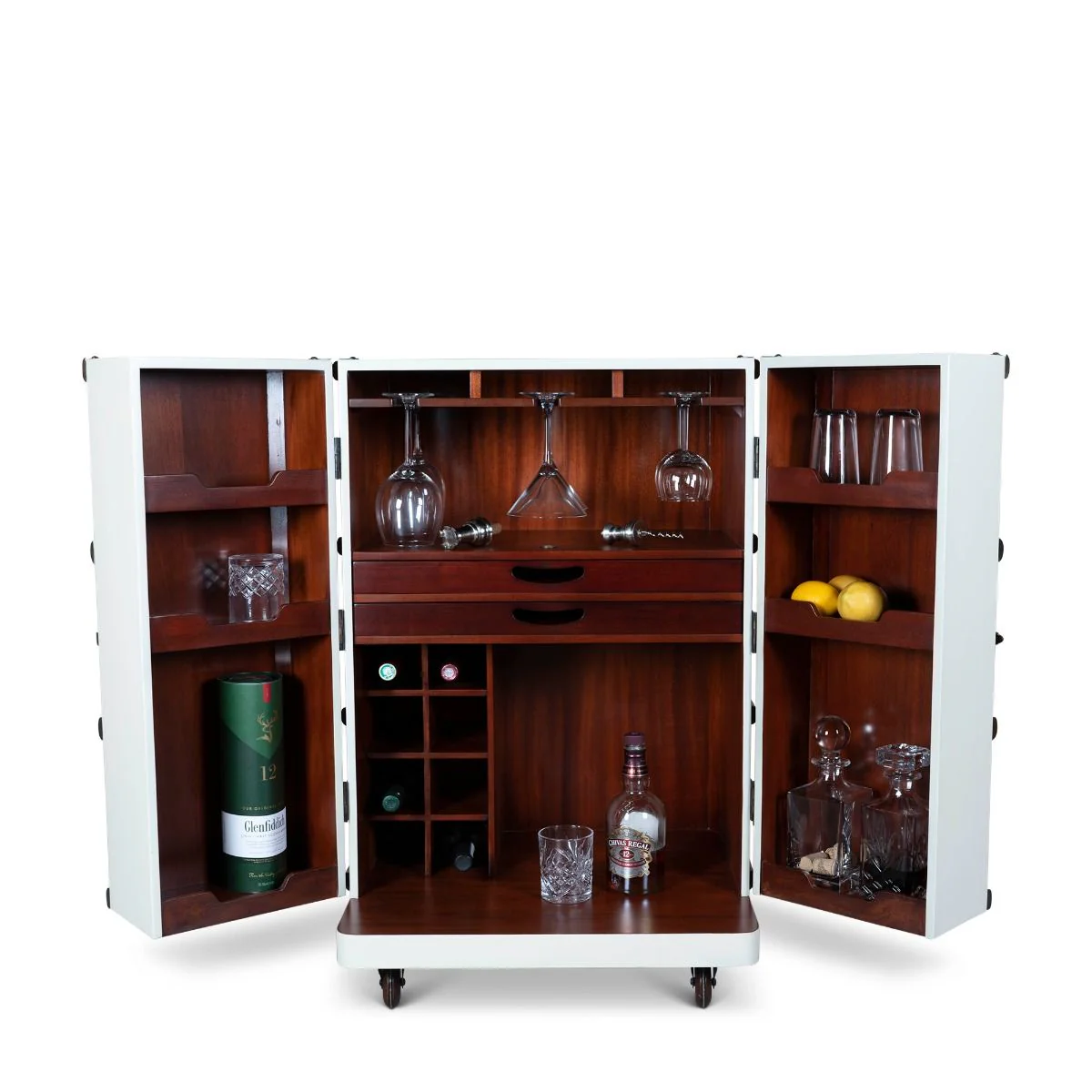 Polo Club Bar - Image 5