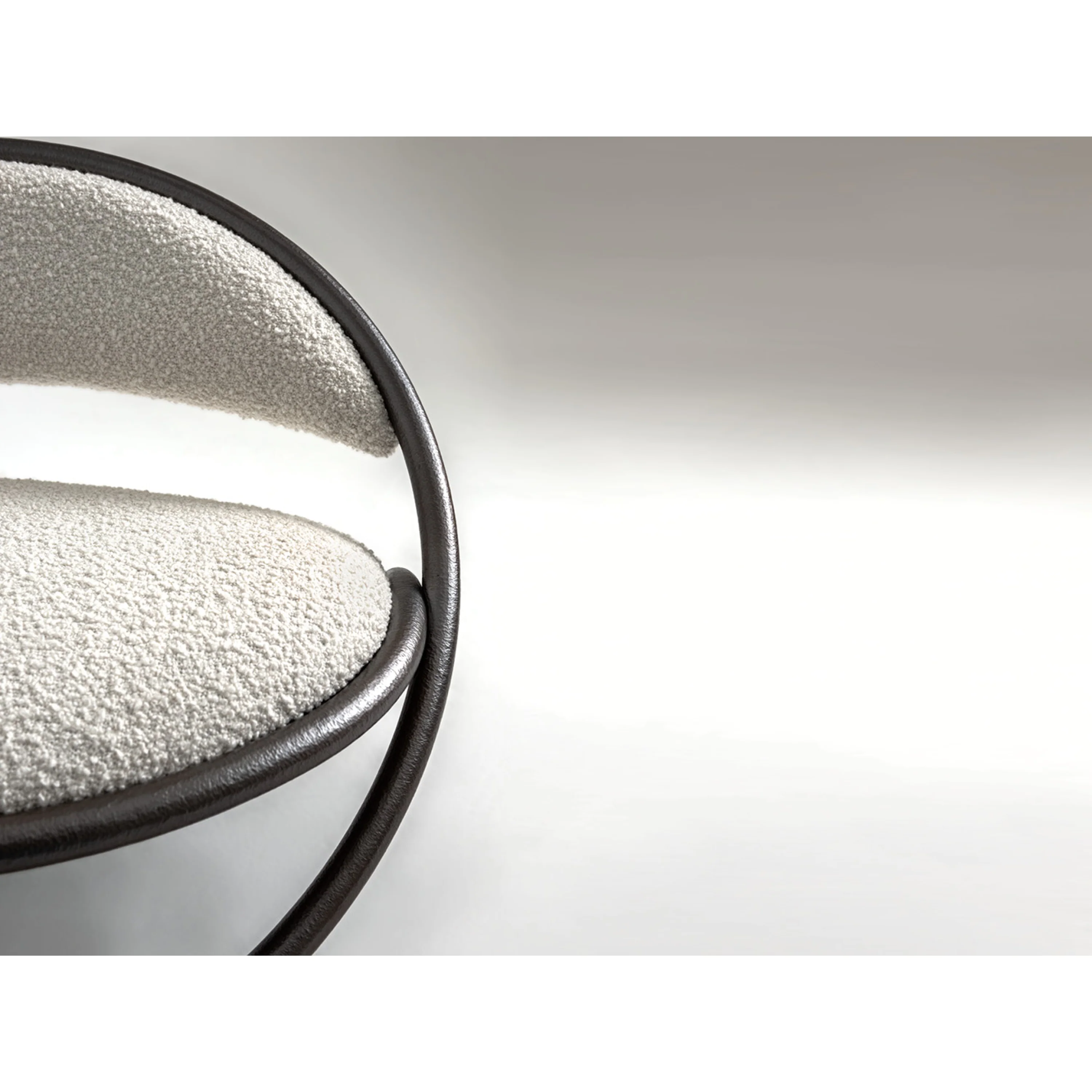 RYO ARMCHAIR - Image 4