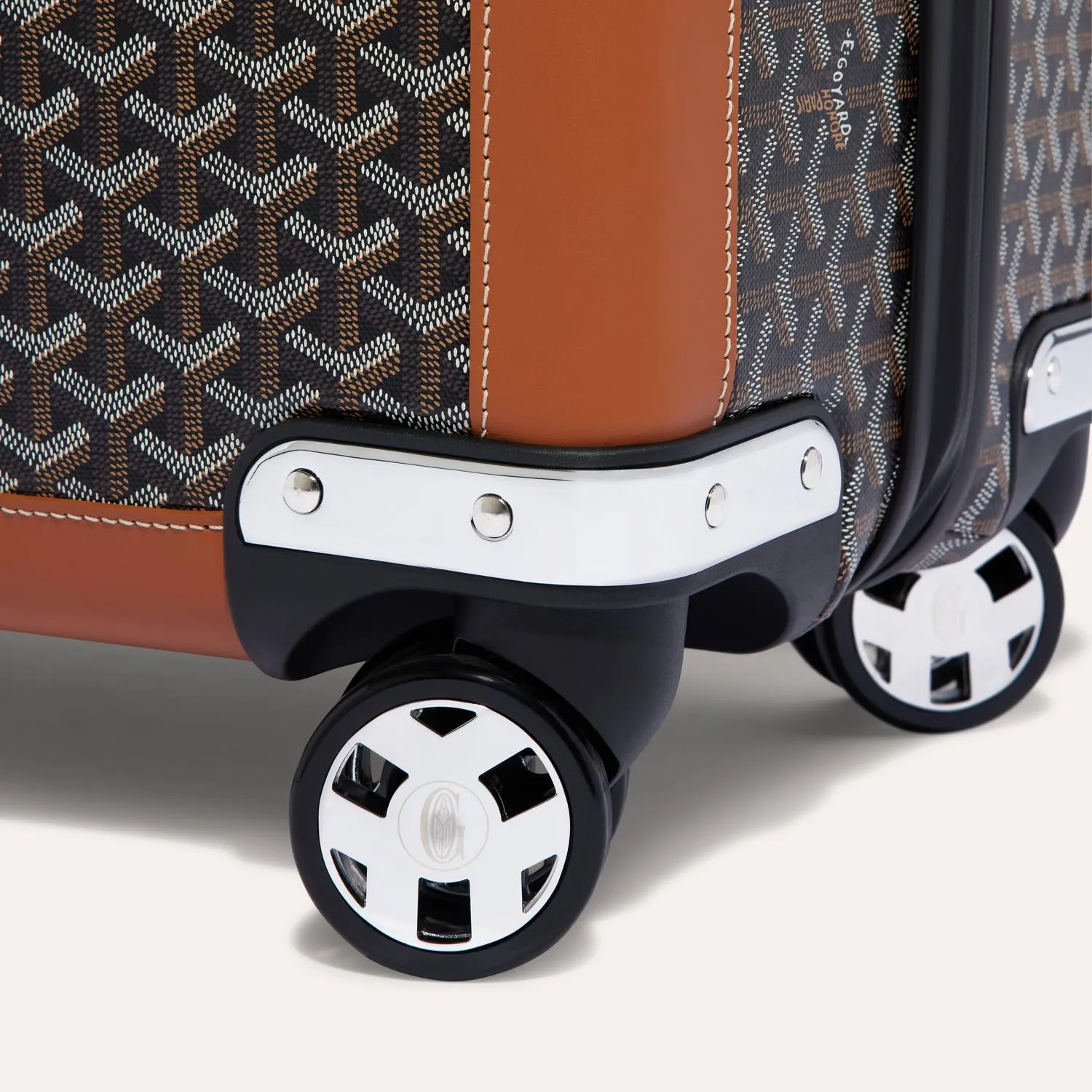 Satolas GM Rolling Suitcase - Image 6