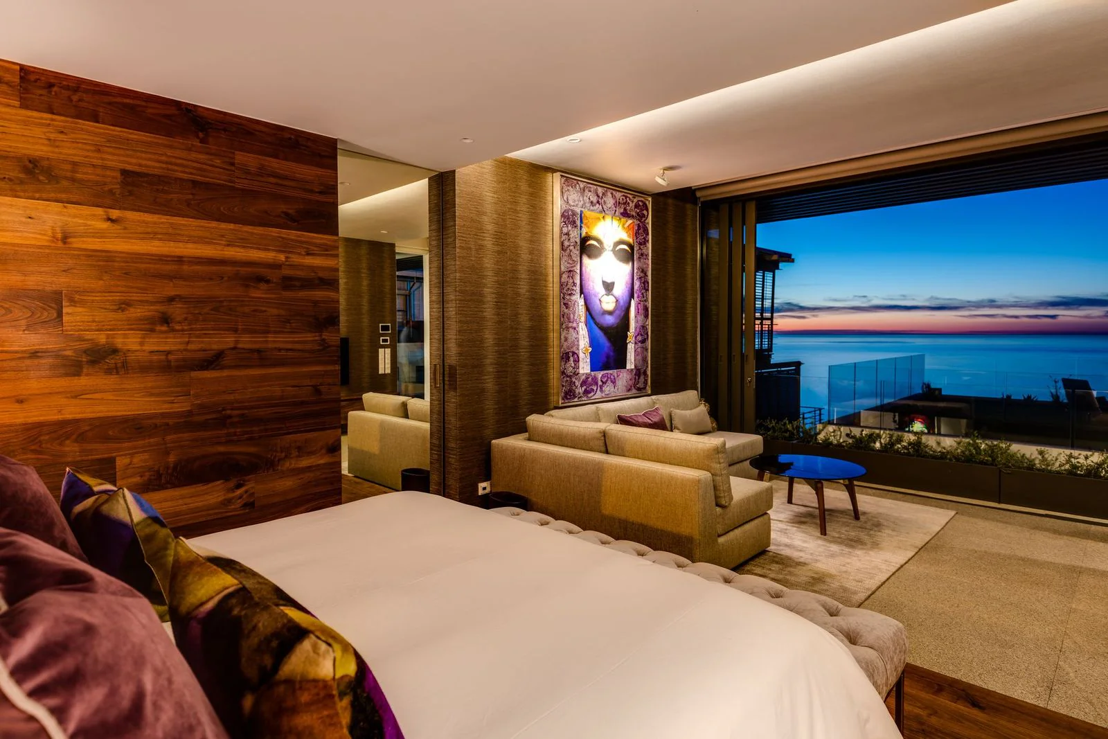 Sealion - Fresnaye, Cape Town - Image 12