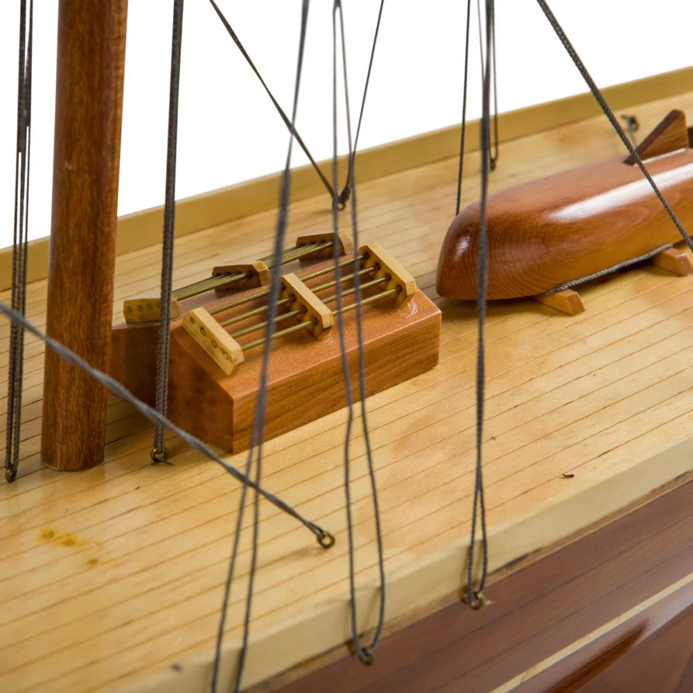 Shamrock Yacht Wood - Image 2