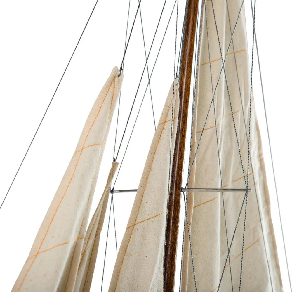 Shamrock Yacht Wood - Image 3