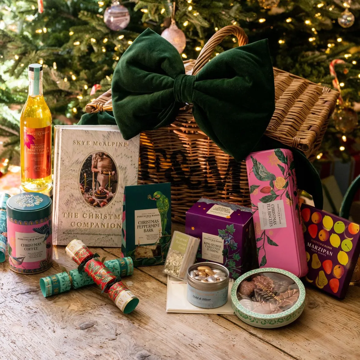 Skye McAlpine’s Christmas Companion Hamper - Image 2