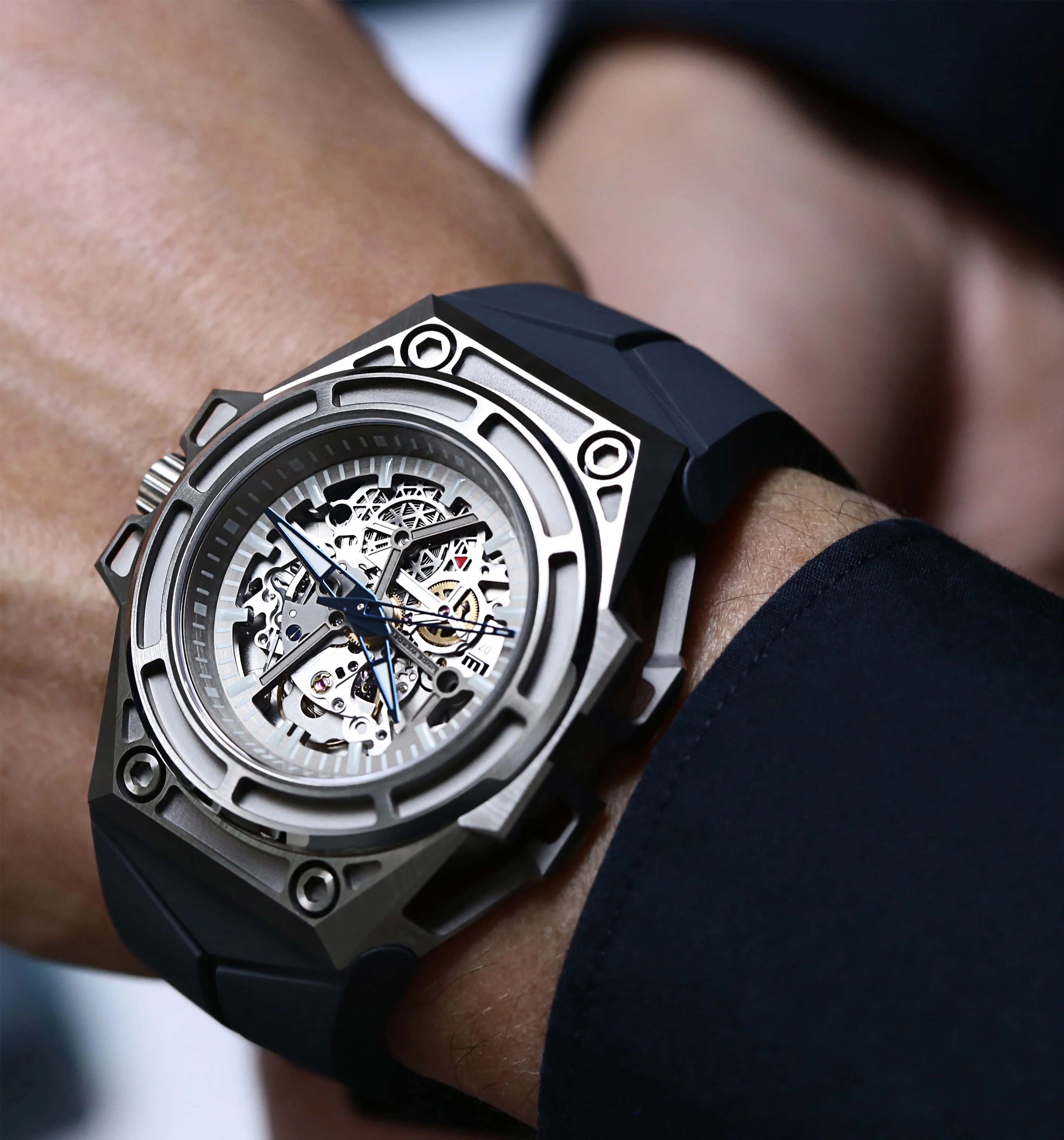 SpidoLite Titanium - 3D Movement - Image 2