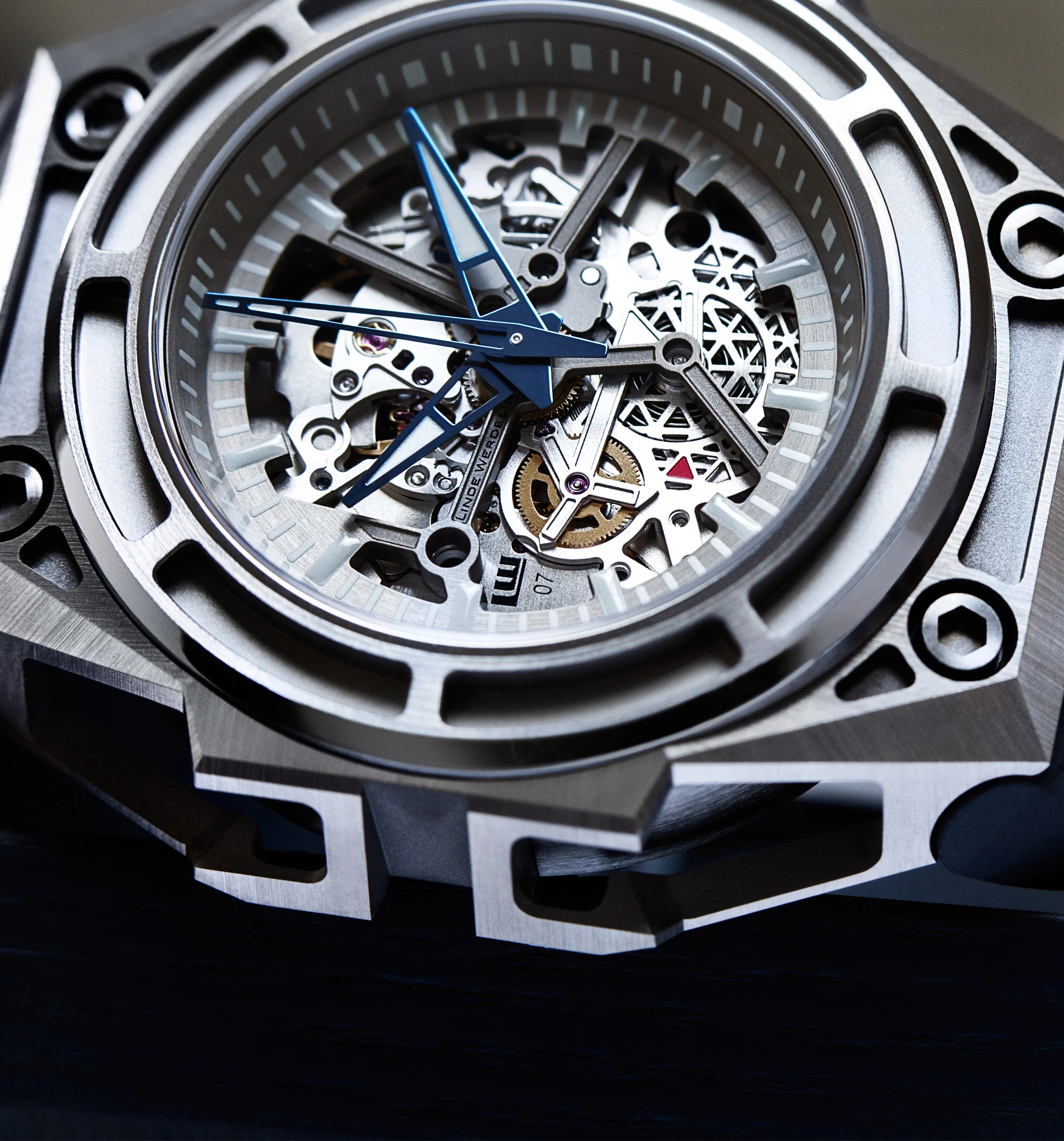 SpidoLite Titanium - 3D Movement - Image 3