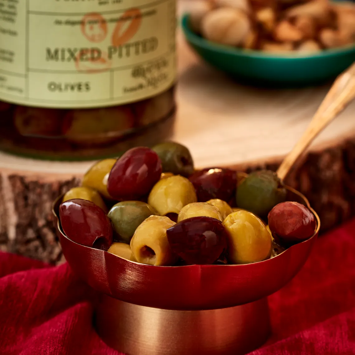 The Sovereign Hamper - Image 11