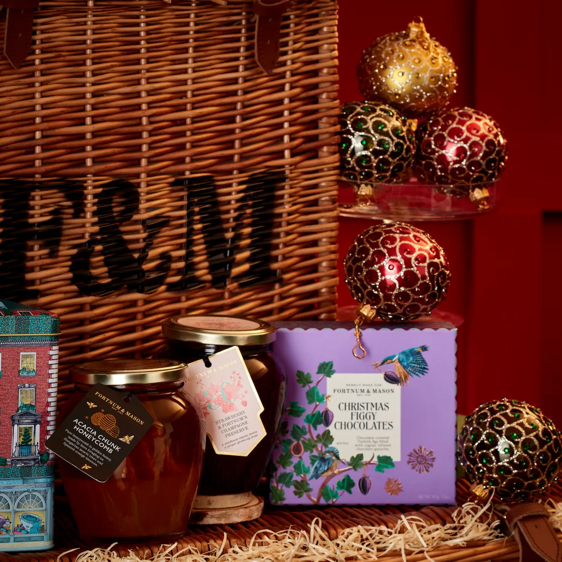 The Sovereign Hamper - Image 2
