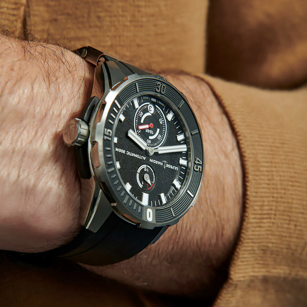 Ulysse Nardin - Diver Chronometer Black - Rubber & Titanium Strap - 44mm - Image 2