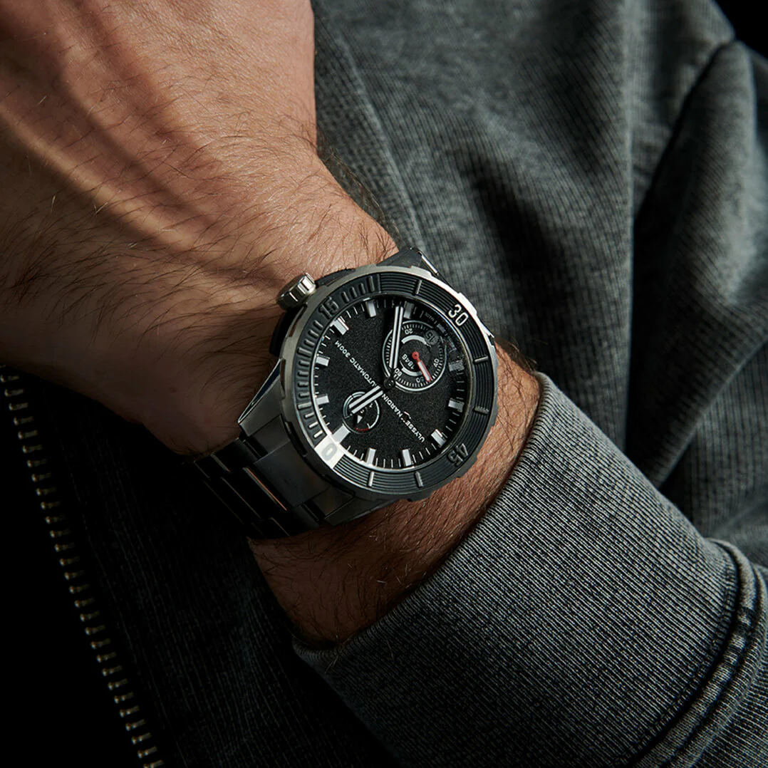 Ulysse Nardin - Diver Chronometer Black - Titanium Bracelet - 44mm - Image 2