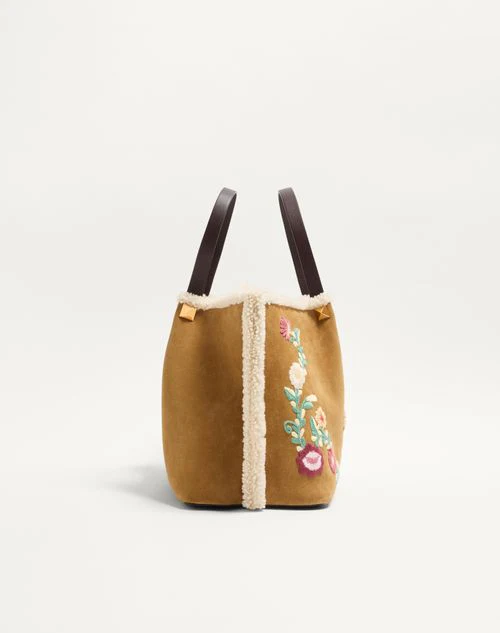 Valentino Garavani Medium Shopping Bag In Embroidered Suede With Sheepskin Lining - Image 2