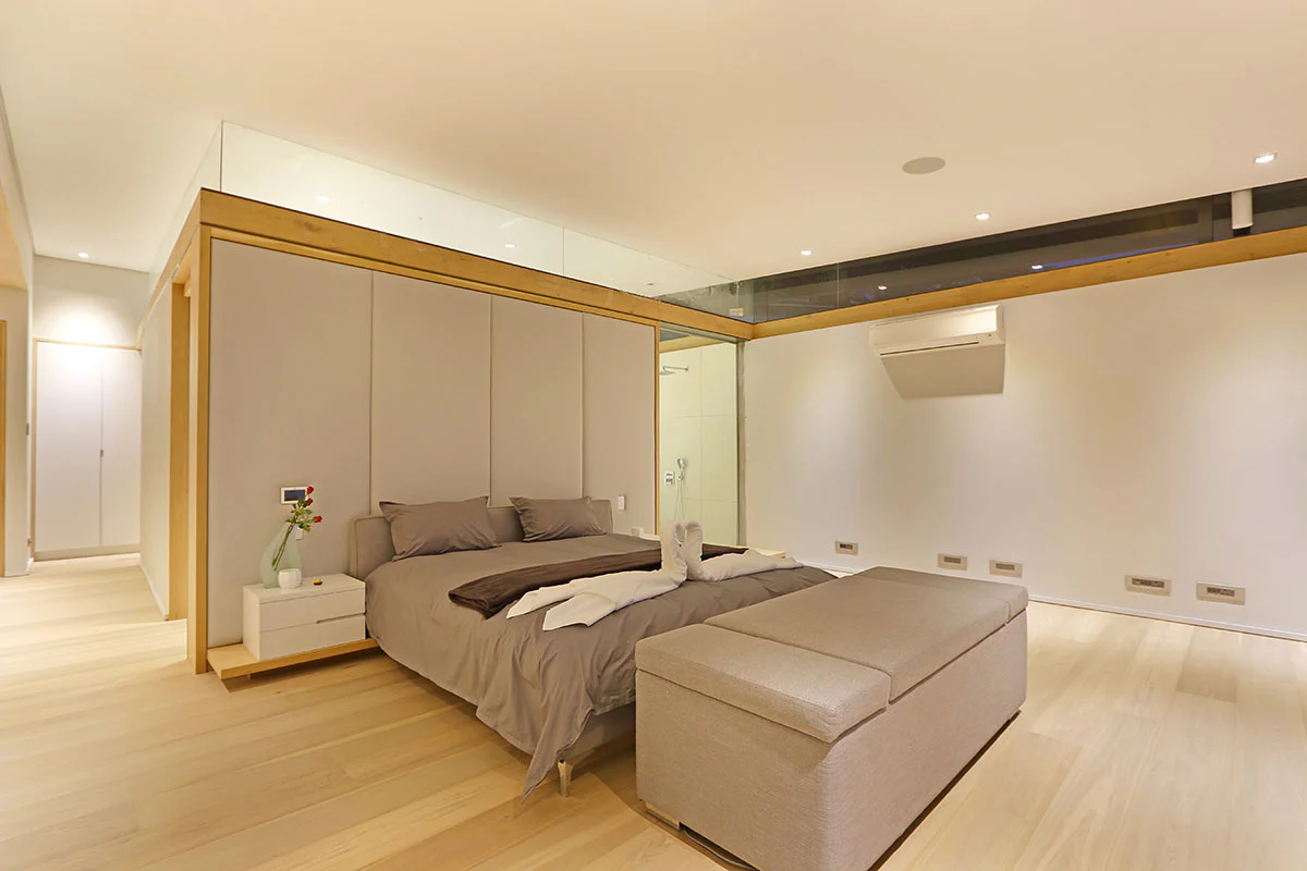 Villa Quartz Bantry Bay - Image 34